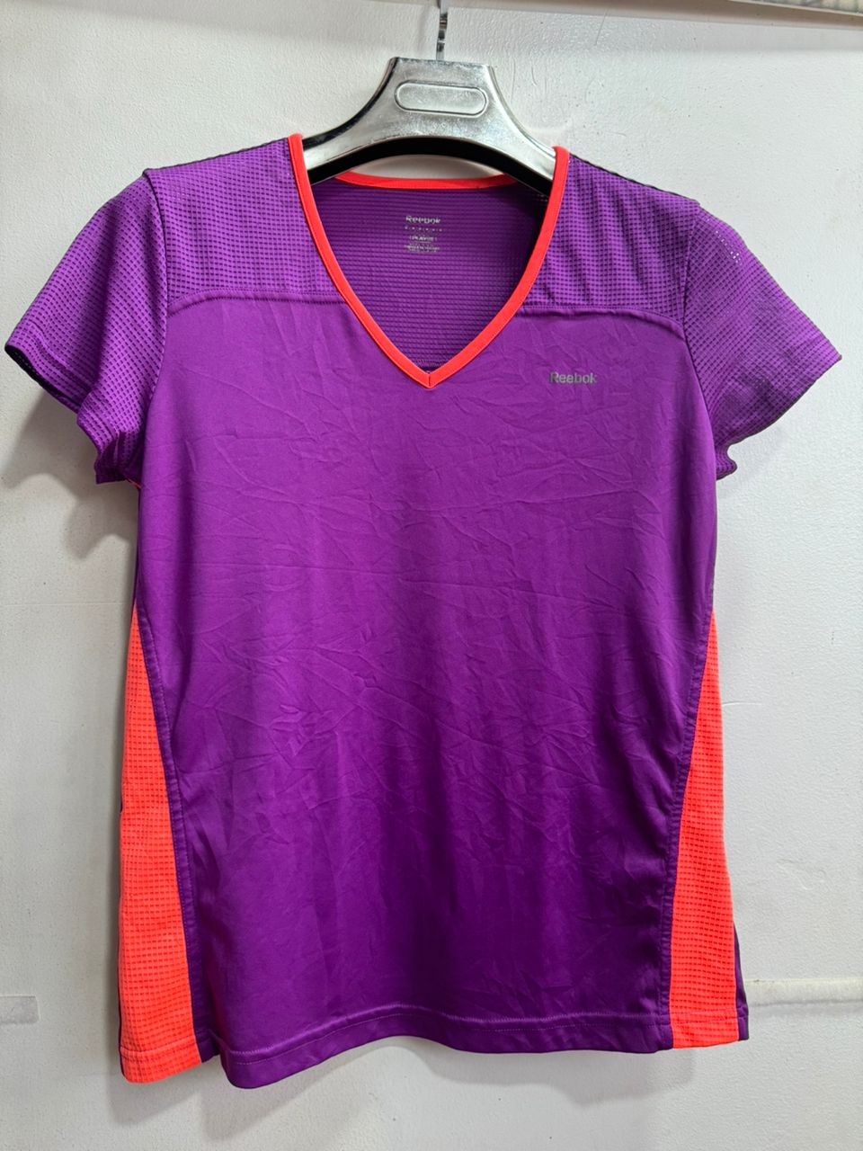 Activewear T-shirt